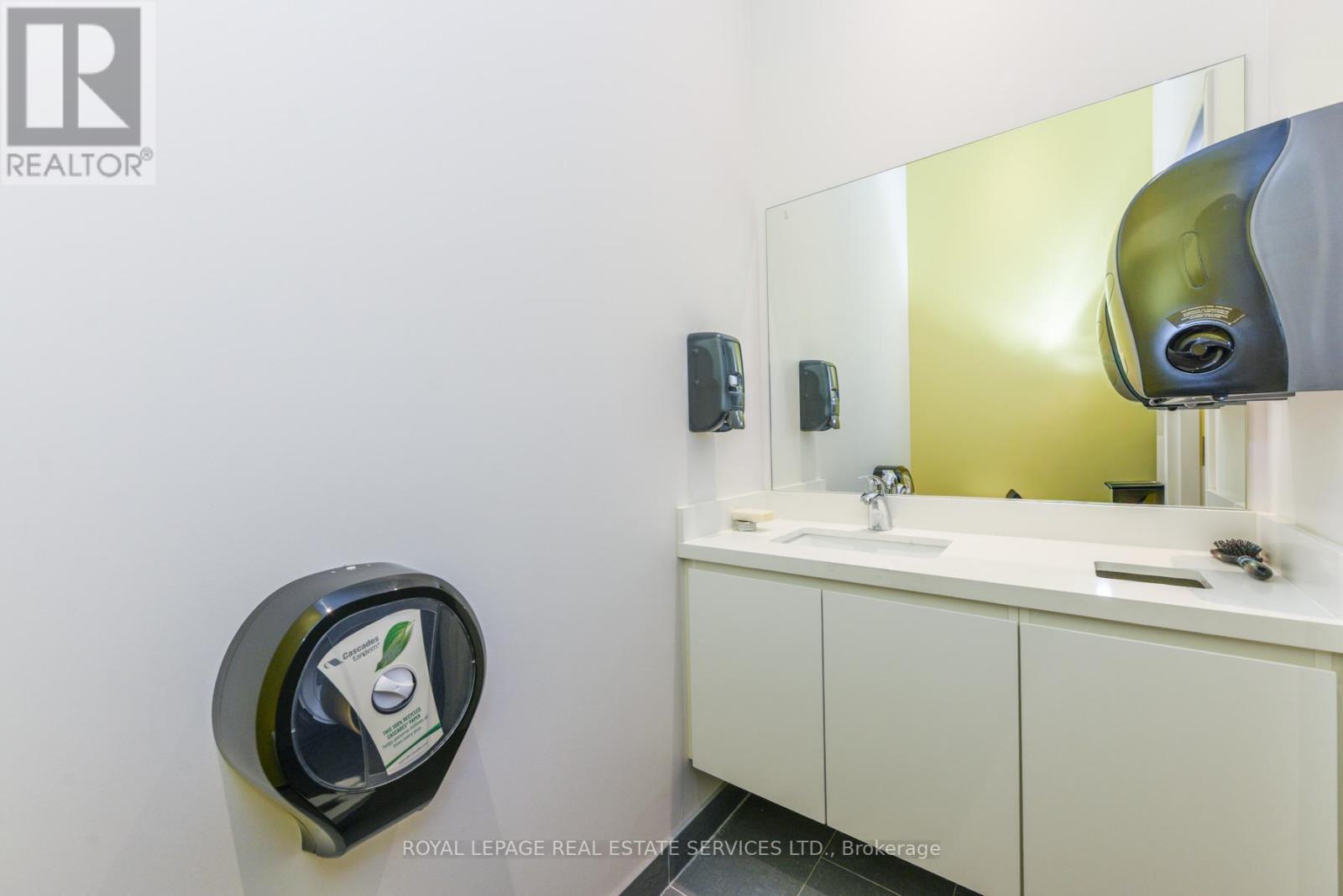 5 - 2275 Britannia Road W, Mississauga, Ontario  L5M 2G6 - Photo 14 - W12771942