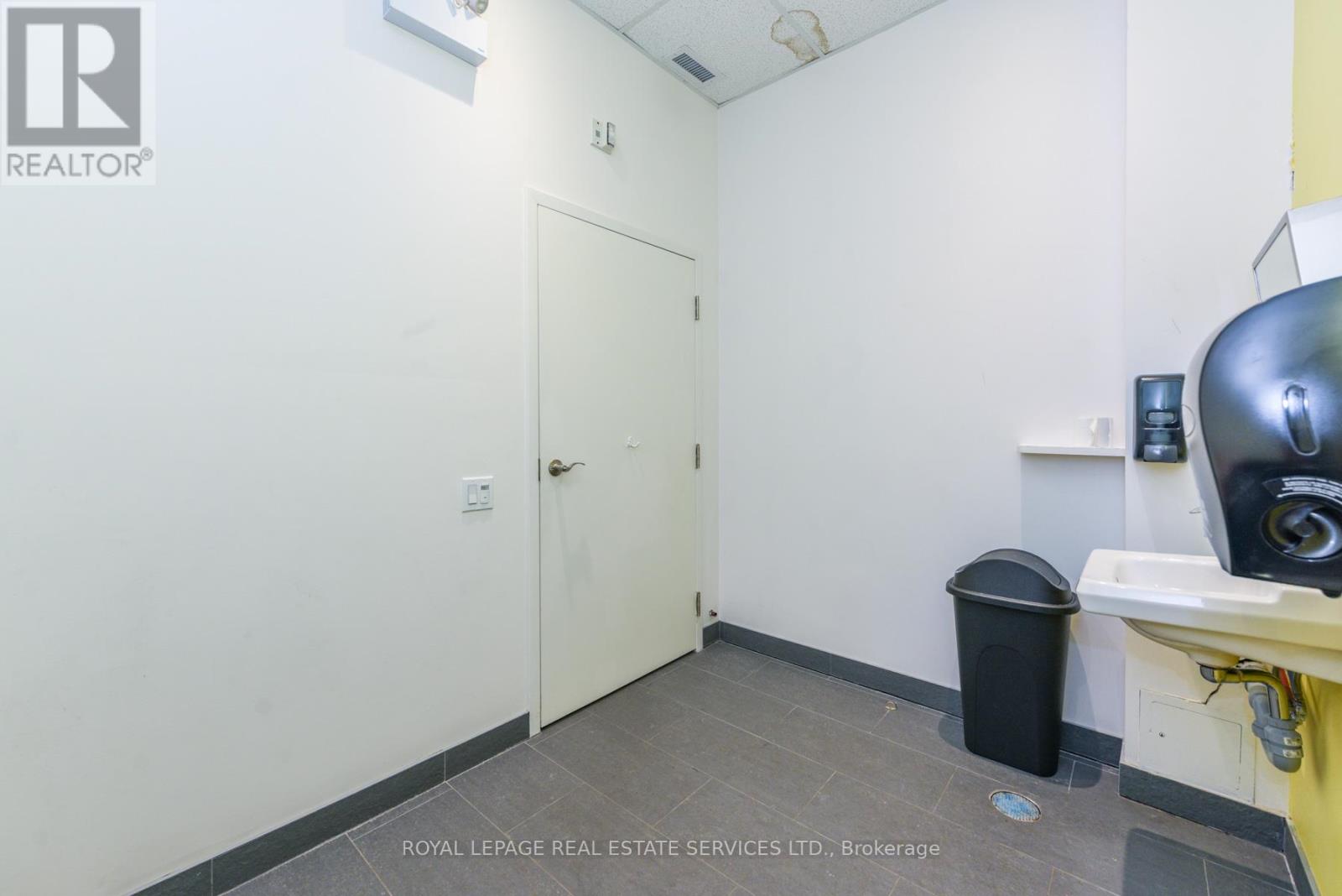 5 - 2275 Britannia Road W, Mississauga, Ontario  L5M 2G6 - Photo 15 - W12771942