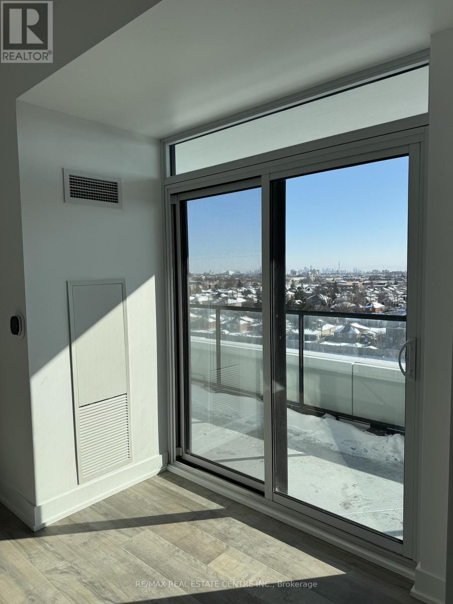 50 George Butchart Drive, Toronto (Downsview-Roding-Cfb), Ontario  M3K 0C9 - Photo 17 - W12746676