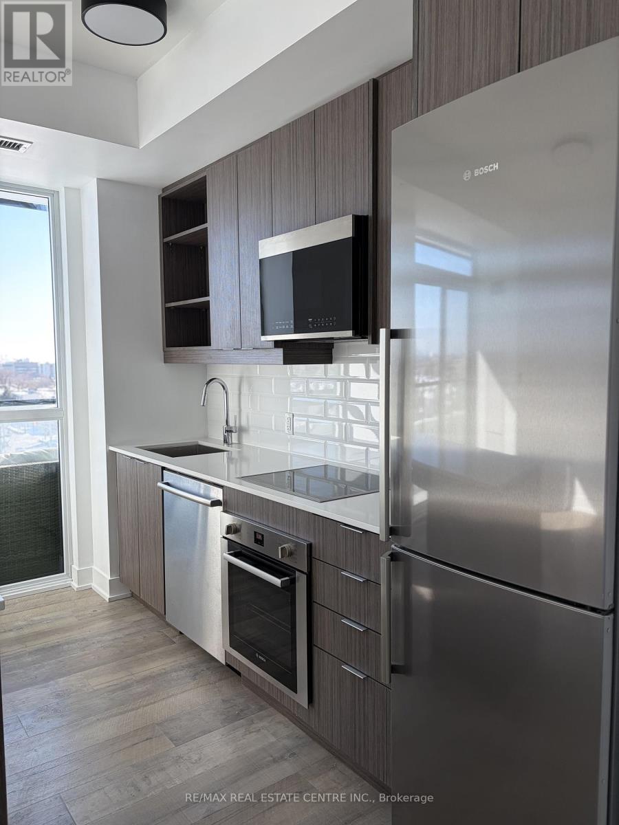 50 George Butchart Drive, Toronto (Downsview-Roding-Cfb), Ontario  M3K 0C9 - Photo 12 - W12746676