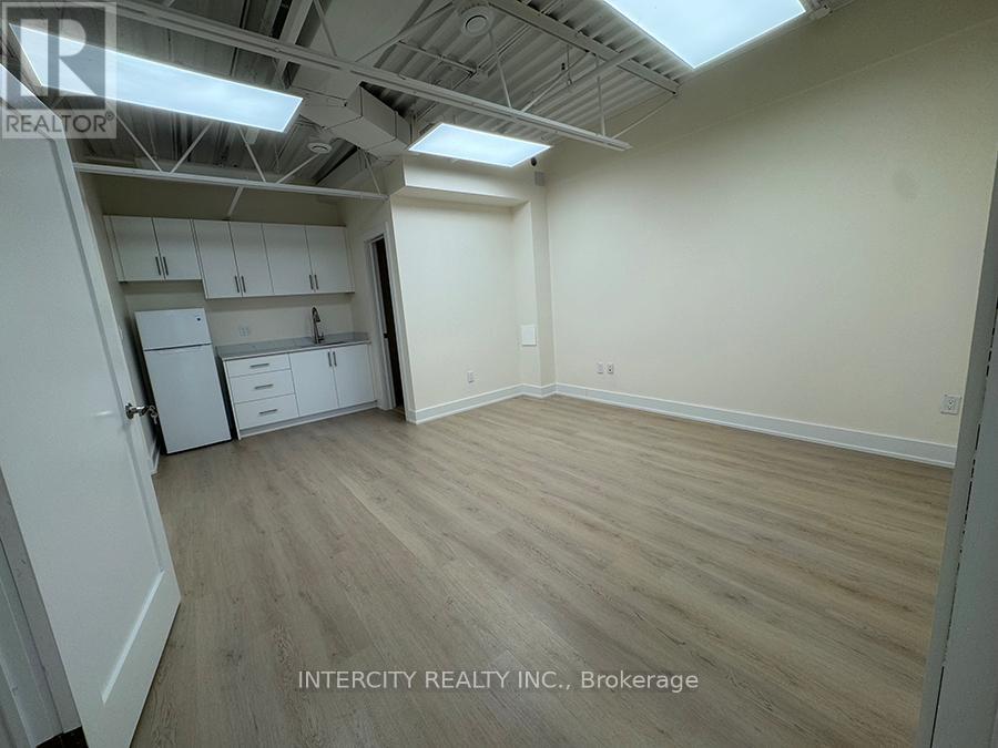 26b-A - 665 Millway Avenue, Vaughan, Ontario  L4K 3T8 - Photo 10 - N12735746