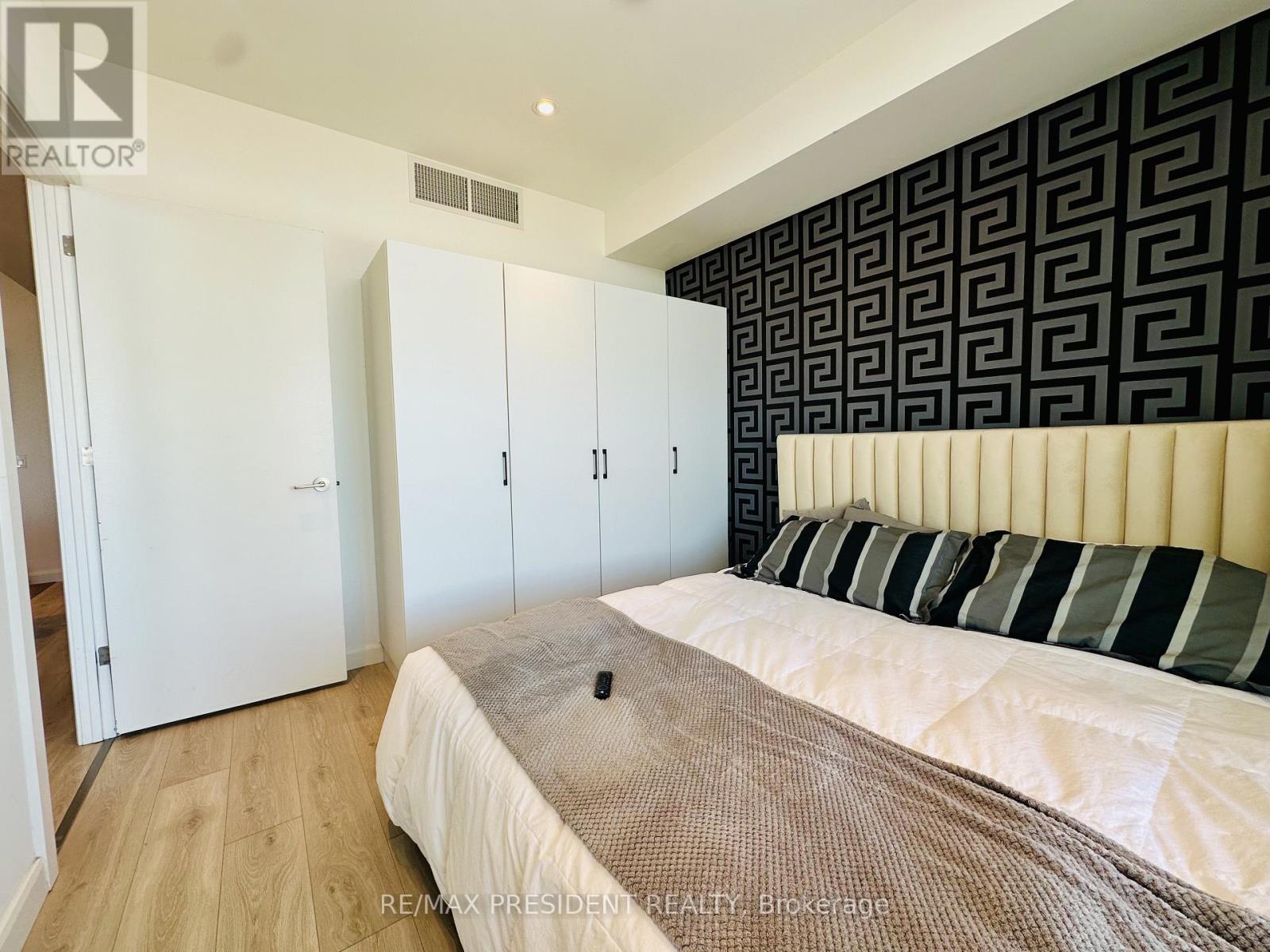 1202 - 741 King Street W, Kitchener, Ontario  N2G 0E9 - Photo 14 - X12771842