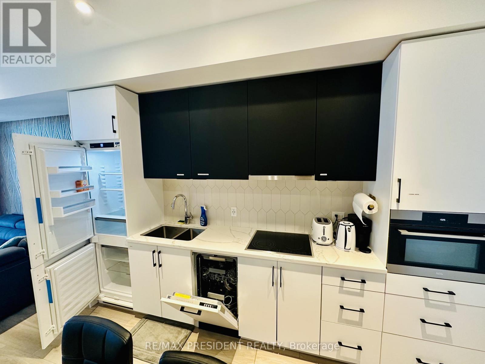 1202 - 741 King Street W, Kitchener, Ontario  N2G 0E9 - Photo 8 - X12771842