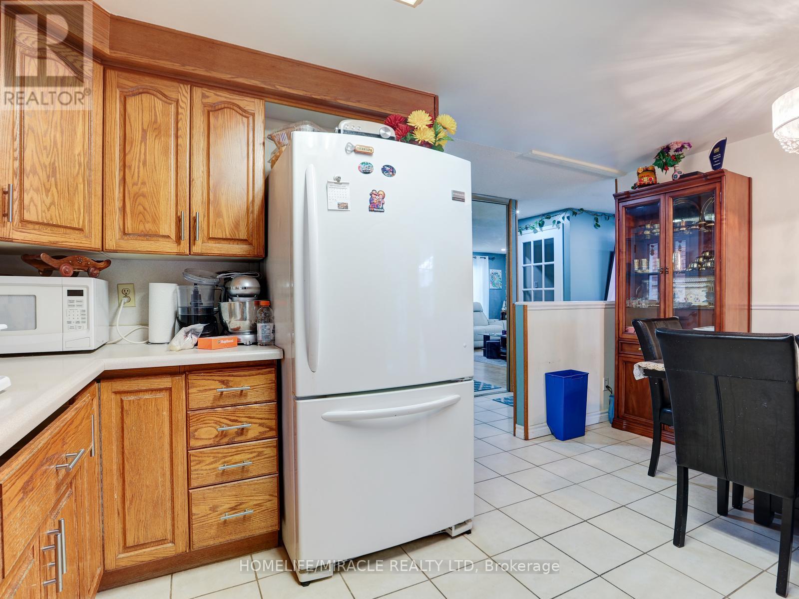 128 Macatee Place S, Cambridge, Ontario  N1R 6Z8 - Photo 12 - X12771874