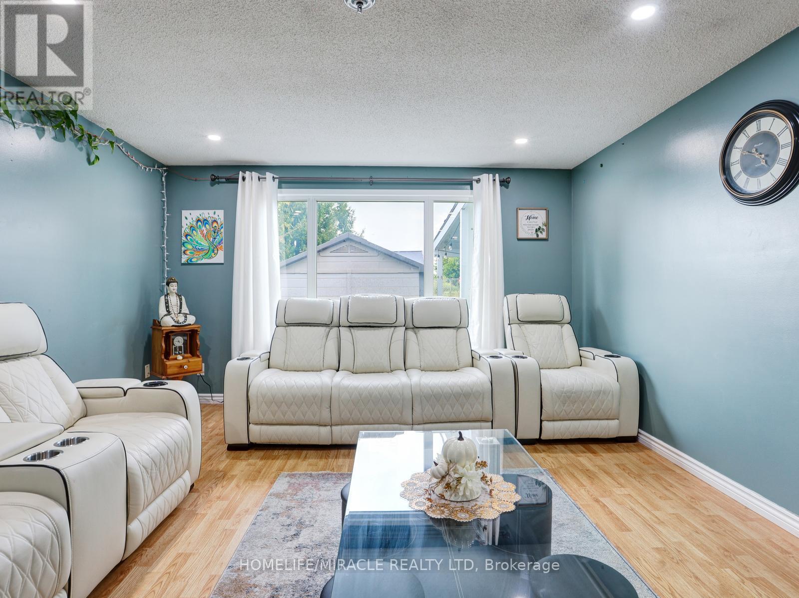 128 Macatee Place S, Cambridge, Ontario  N1R 6Z8 - Photo 5 - X12771874