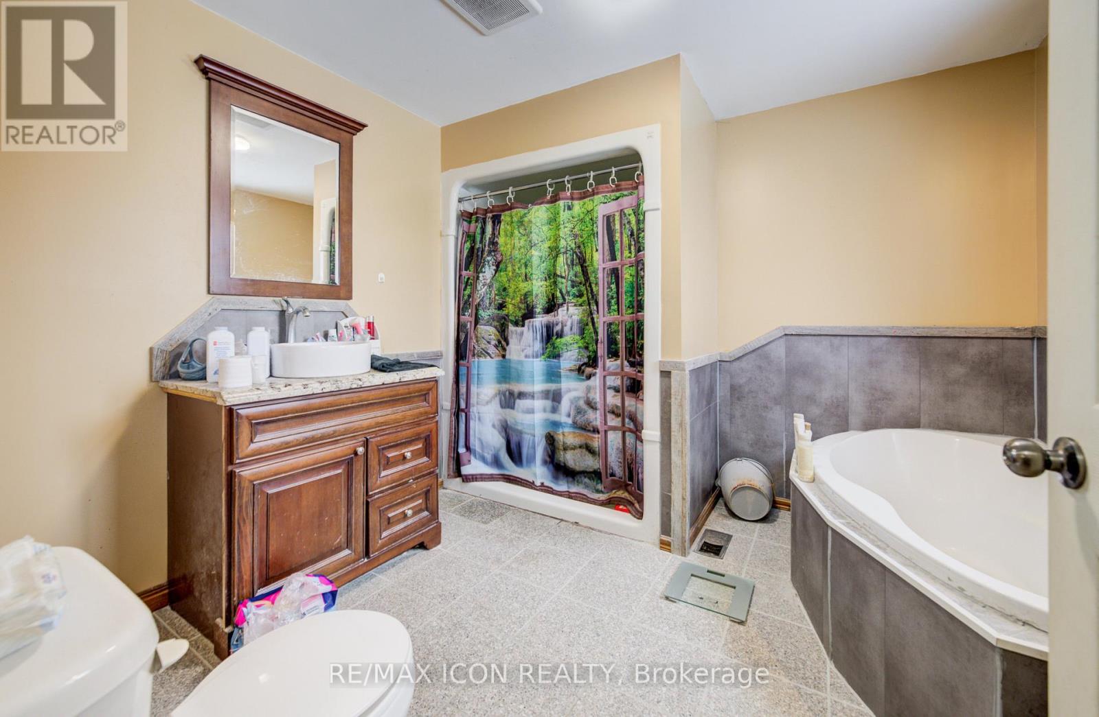 9429 Sally Street, Wellington North, Ontario  N0G 2L0 - Photo 14 - X12771926