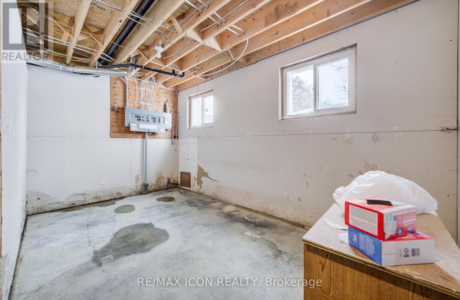 9429 Sally Street, Wellington North, Ontario  N0G 2L0 - Photo 27 - X12771926