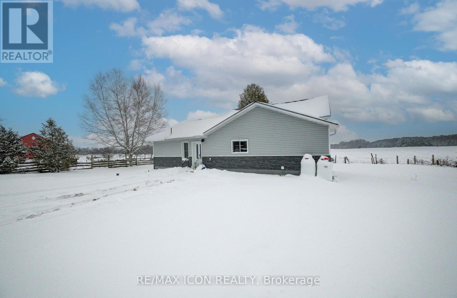 9429 Sally Street, Wellington North, Ontario  N0G 2L0 - Photo 4 - X12771926