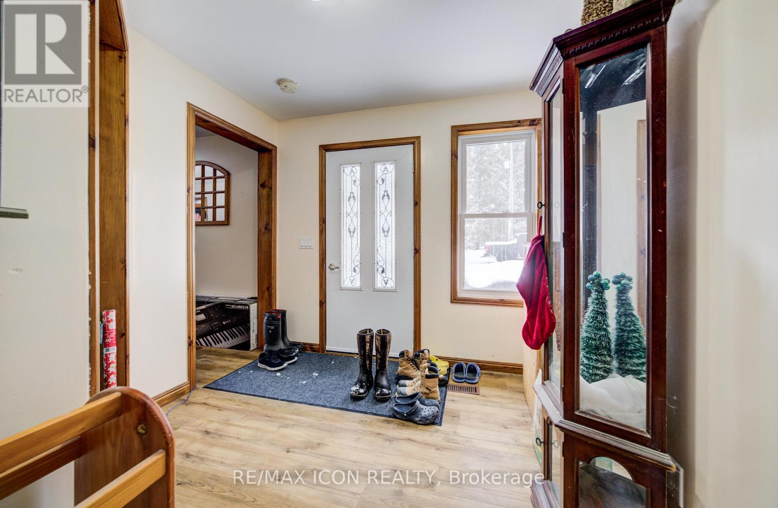 9429 Sally Street, Wellington North, Ontario  N0G 2L0 - Photo 7 - X12771926