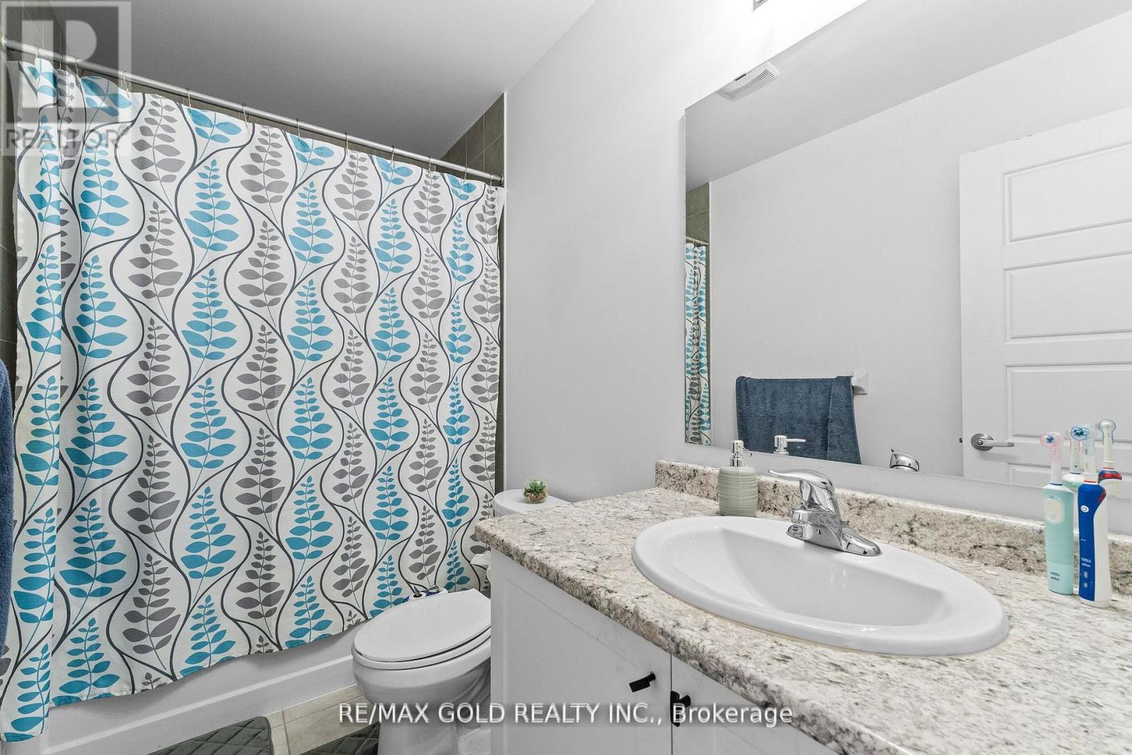 82 Pony Way, Kitchener, Ontario  N2R 0R2 - Photo 25 - X12771936