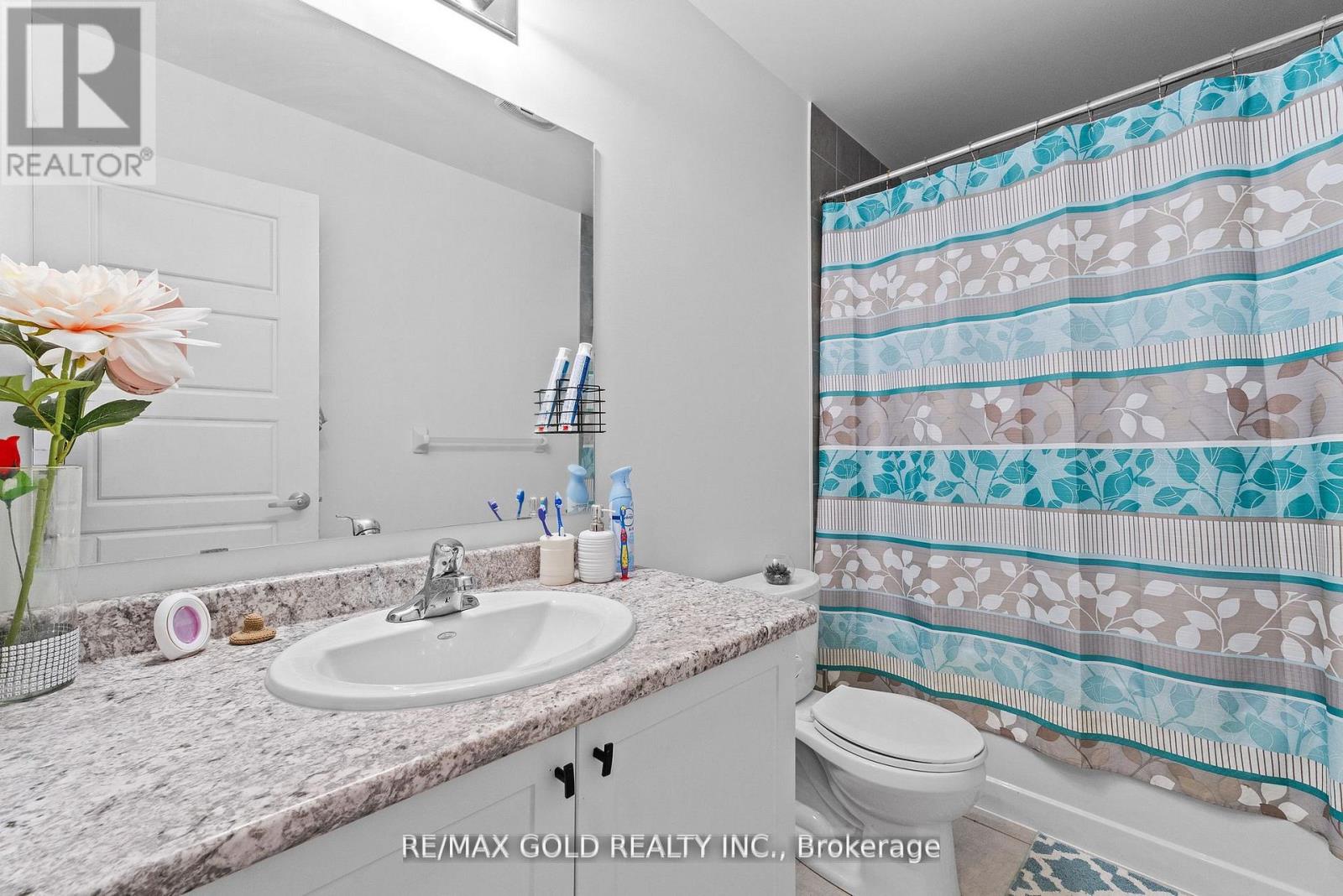 82 Pony Way, Kitchener, Ontario  N2R 0R2 - Photo 32 - X12771936