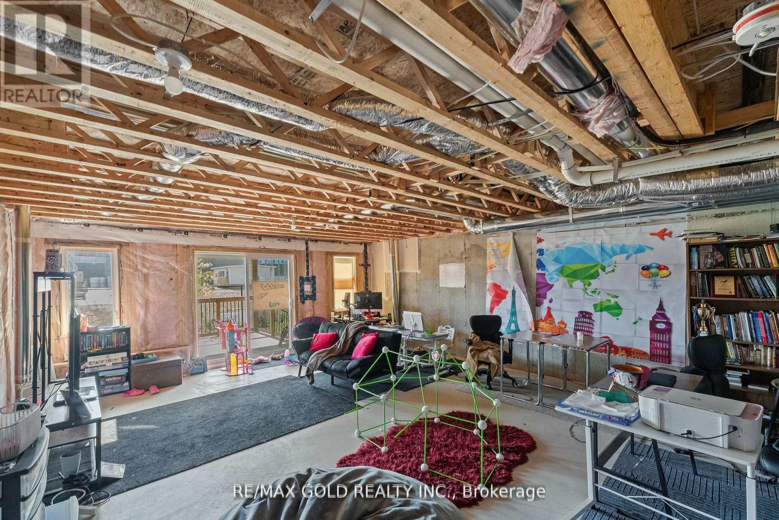 82 Pony Way, Kitchener, Ontario  N2R 0R2 - Photo 35 - X12771936