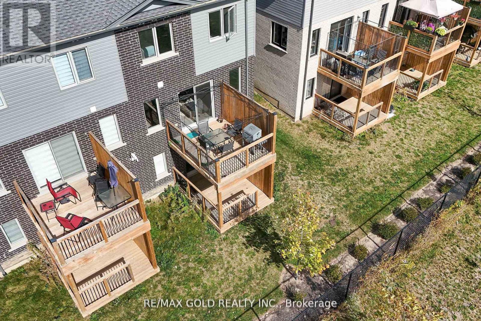 82 Pony Way, Kitchener, Ontario  N2R 0R2 - Photo 42 - X12771936