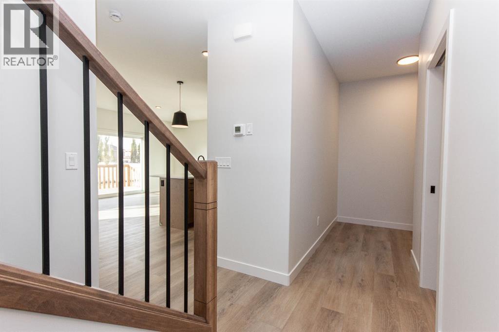 50 Turnbull Close, Red Deer, Alberta  T4P 3H6 - Photo 3 - A2277211