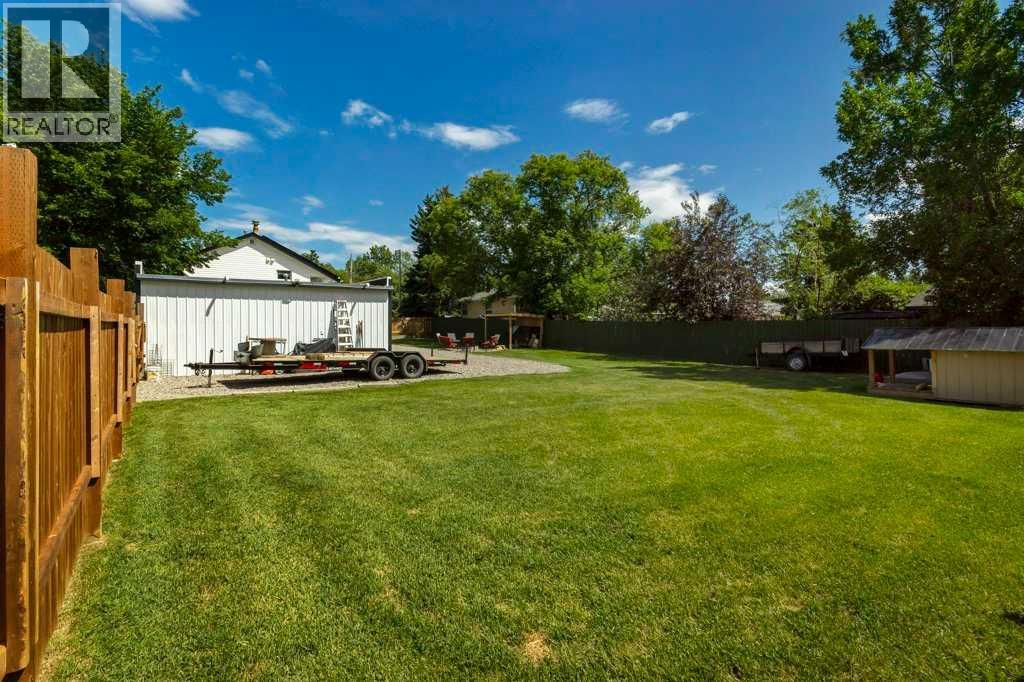 5223 3 Street W, Claresholm, Alberta  T0L 0T0 - Photo 27 - A2264489