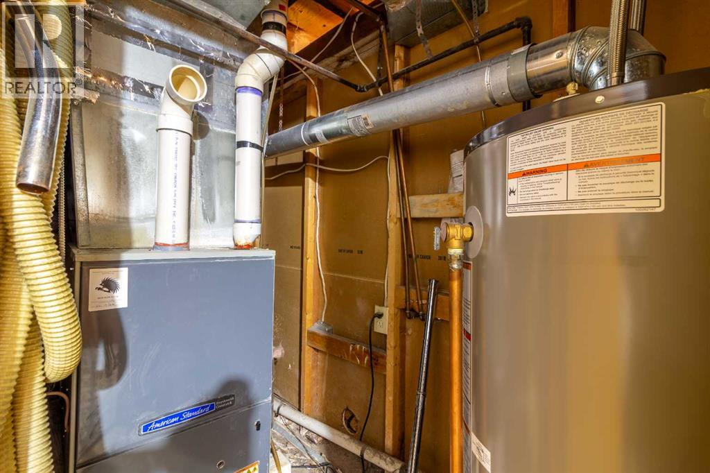 253 51 Avenue E, Claresholm, Alberta  T0L 0T0 - Photo 38 - A2284399