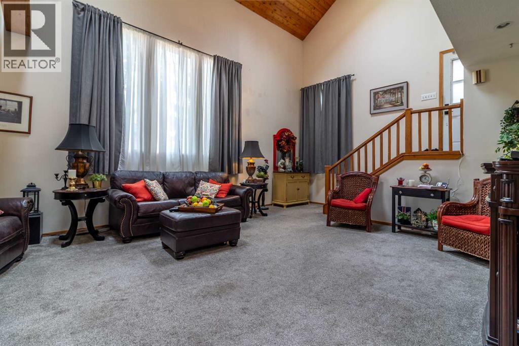 253 51 Avenue E, Claresholm, Alberta  T0L 0T0 - Photo 13 - A2284399