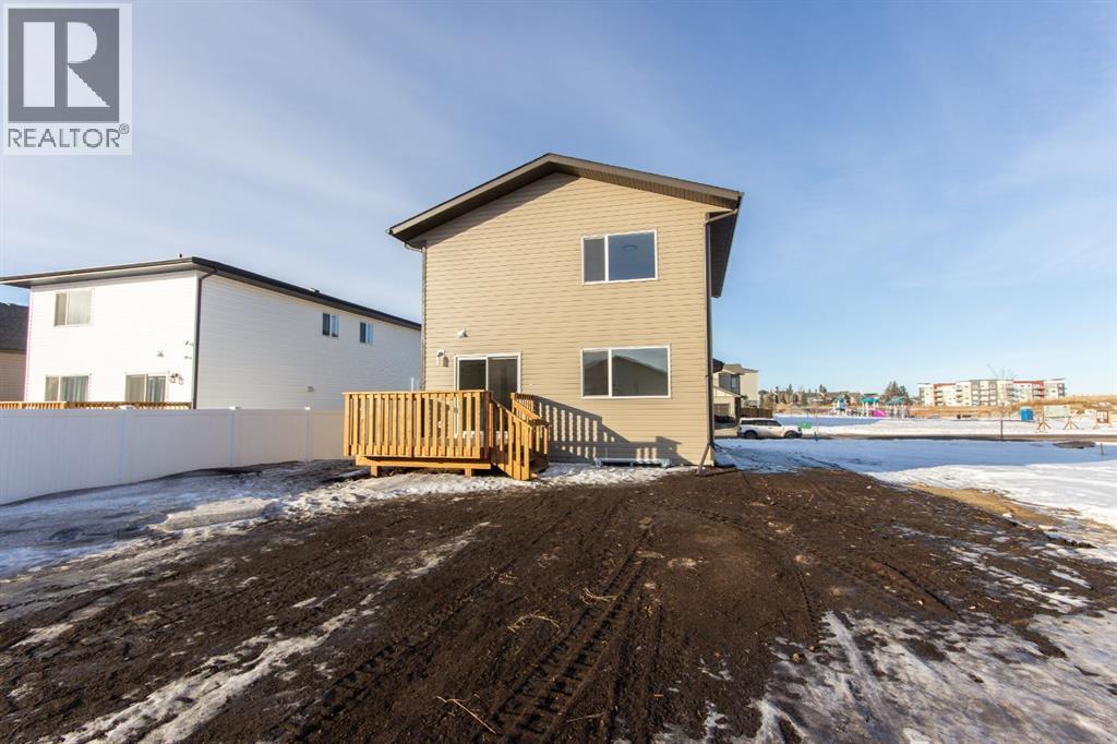 17 Trinity Street, Lacombe, Alberta  T4L 0L1 - Photo 33 - A2277528