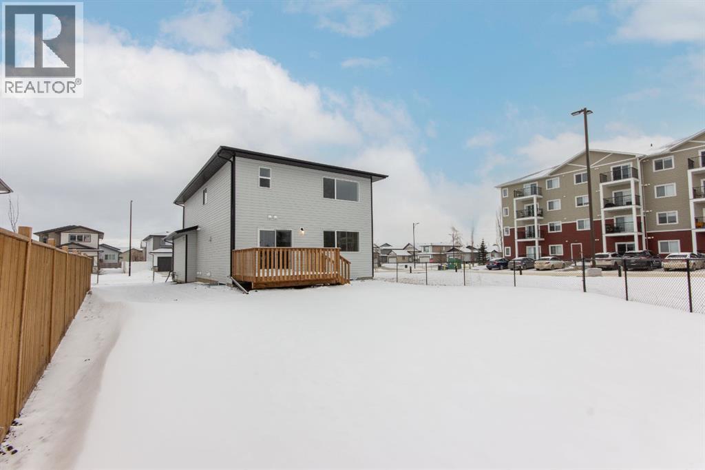 12 Trinity Street, Lacombe, Alberta  T4L 0L1 - Photo 44 - A2282020