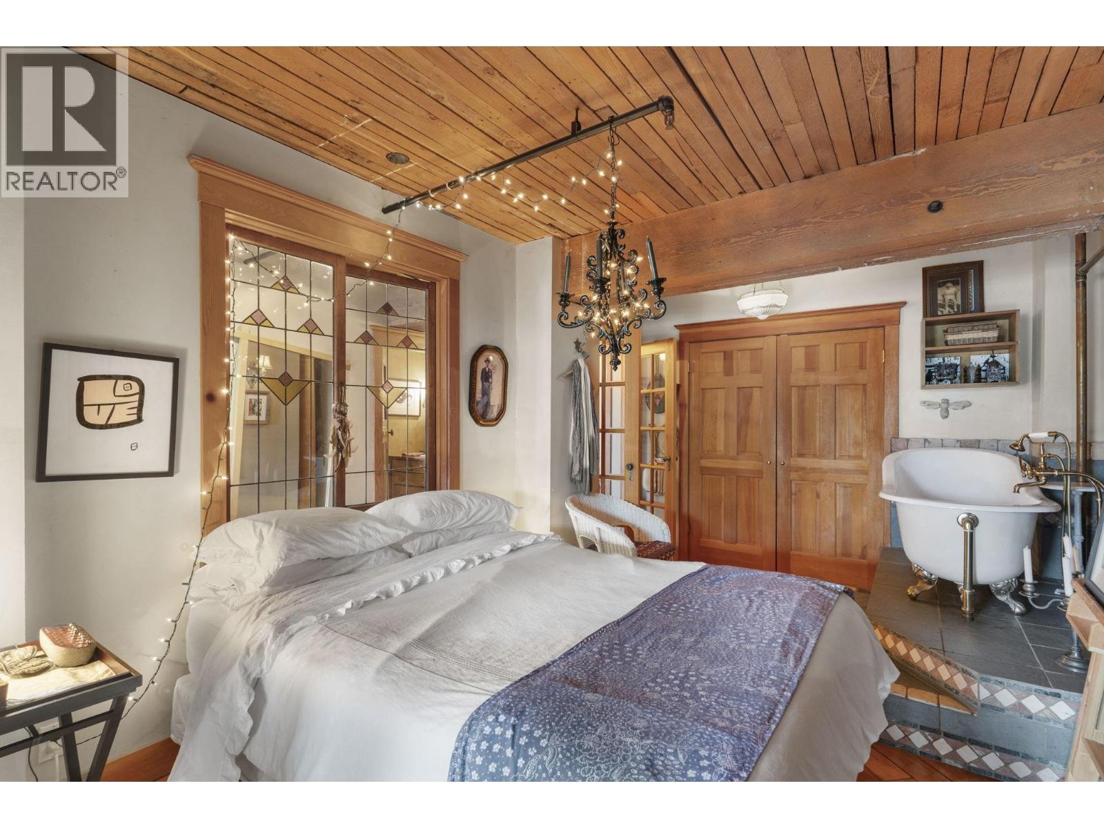 Listing Picture 18 of 31 : 301 41 ALEXANDER STREET, Vancouver / 溫哥華 - 魯藝地產 Yvonne Lu Group - MLS Medallion Club Member