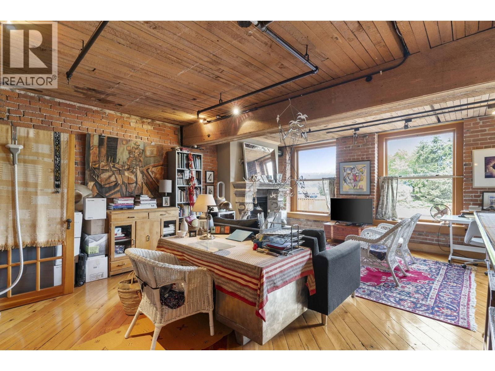 Listing Picture 8 of 31 : 301 41 ALEXANDER STREET, Vancouver / 溫哥華 - 魯藝地產 Yvonne Lu Group - MLS Medallion Club Member