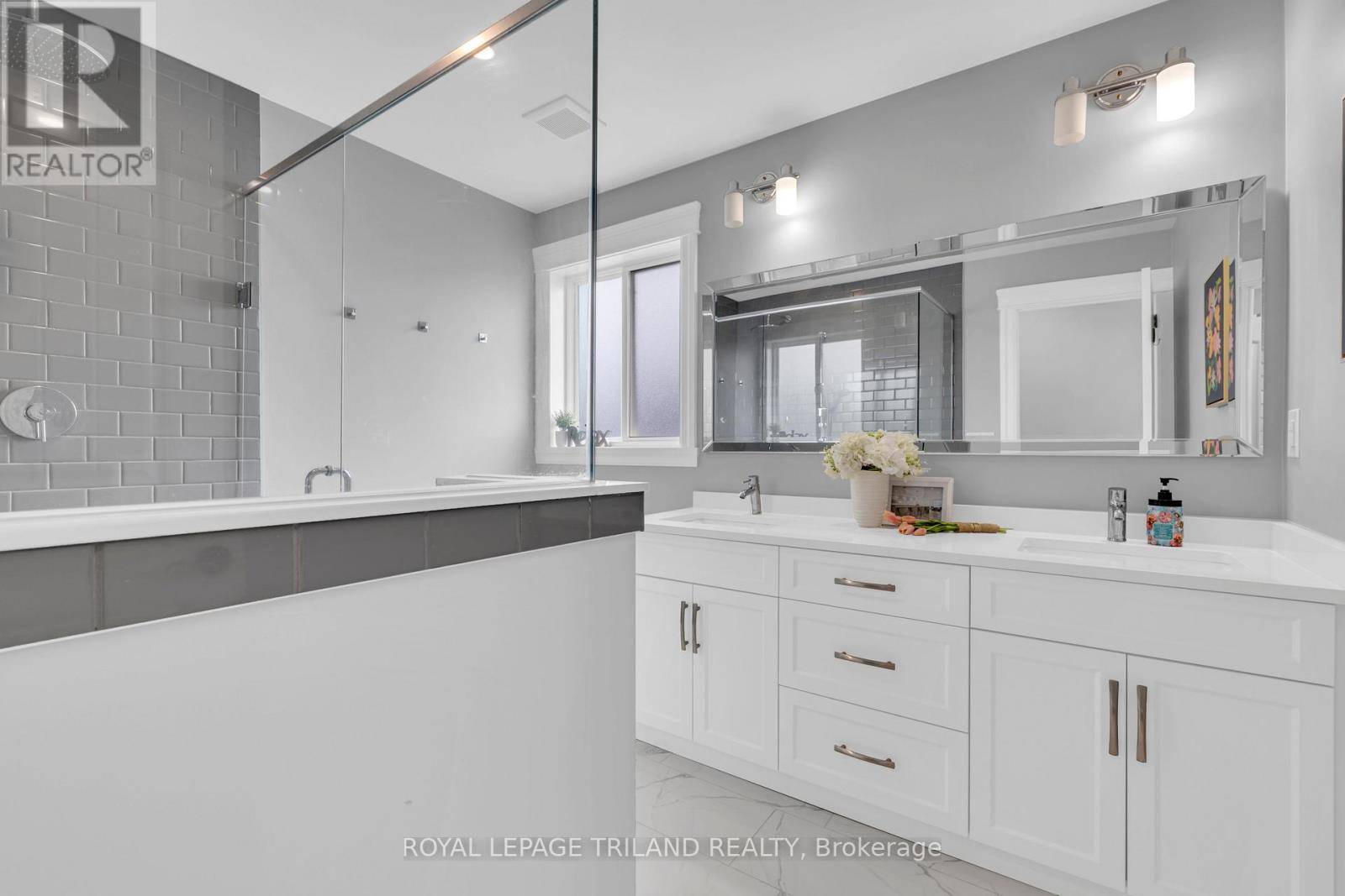 203 Spring Street, Windsor, Ontario  N0R 1A0 - Photo 19 - X12772078