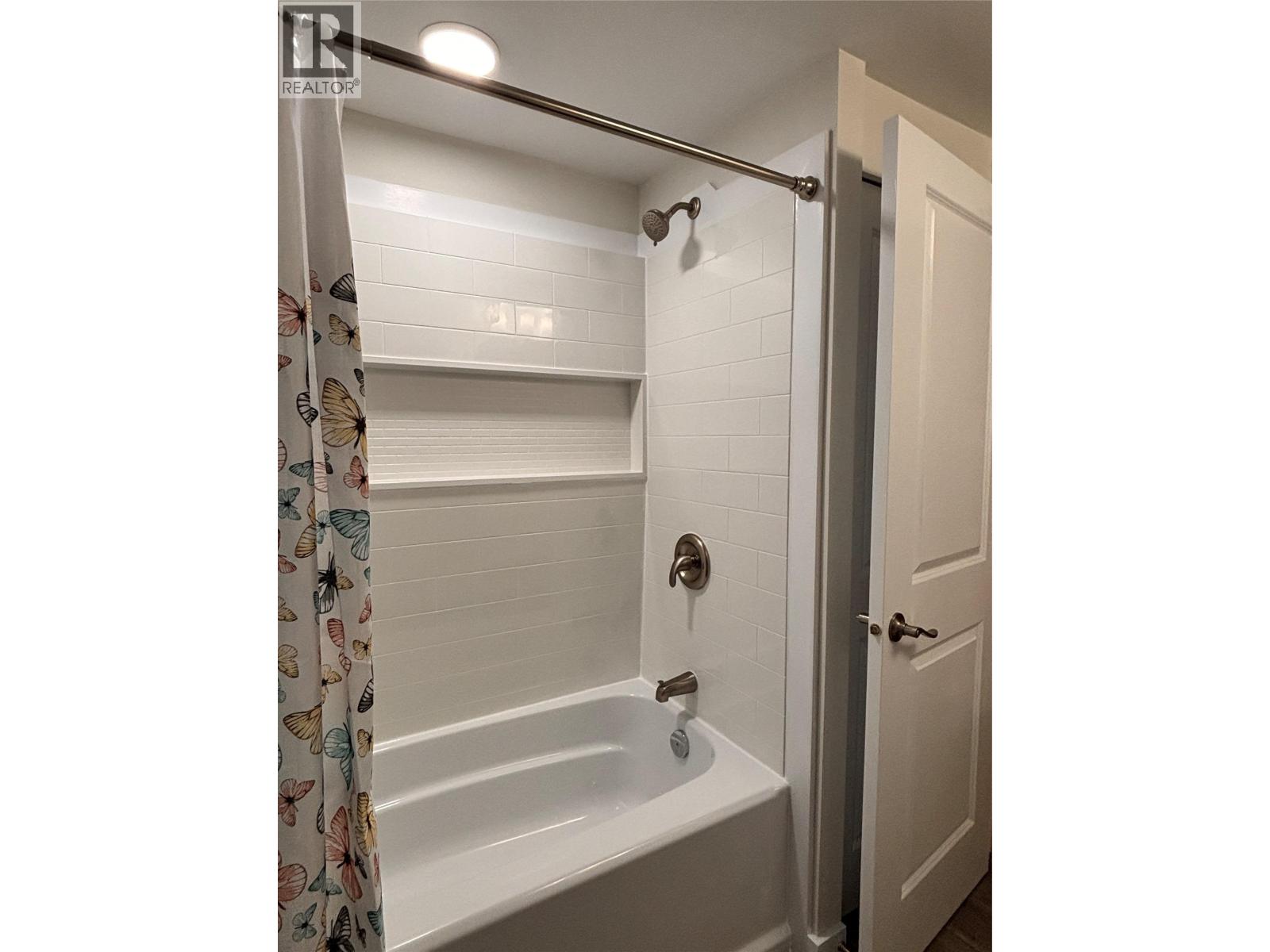 207 Foster Avenue, Clinton, British Columbia  V0K 1K0 - Photo 17 - 10370760