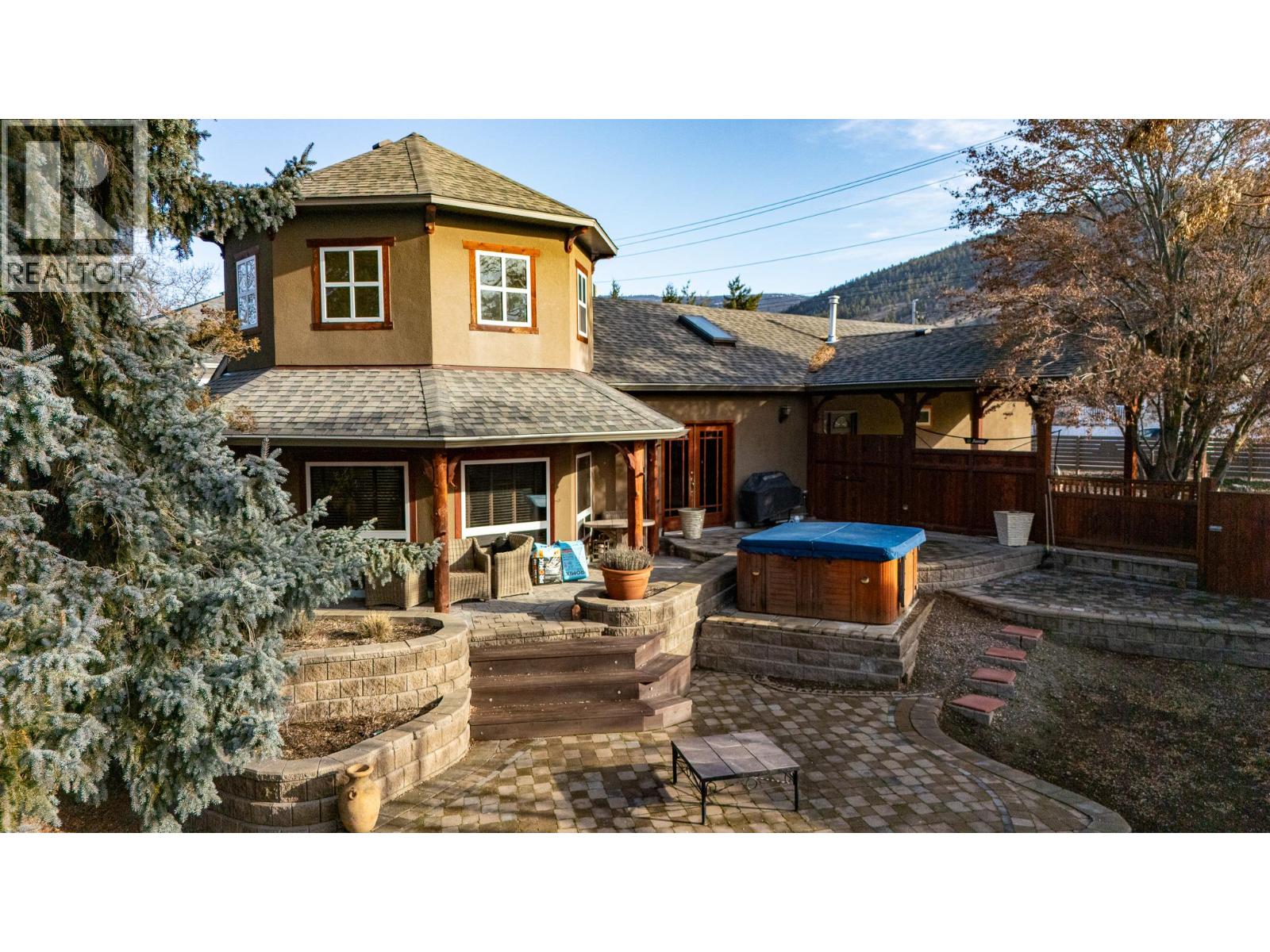 335 MIDDLE BENCH Road Penticton Photo 3