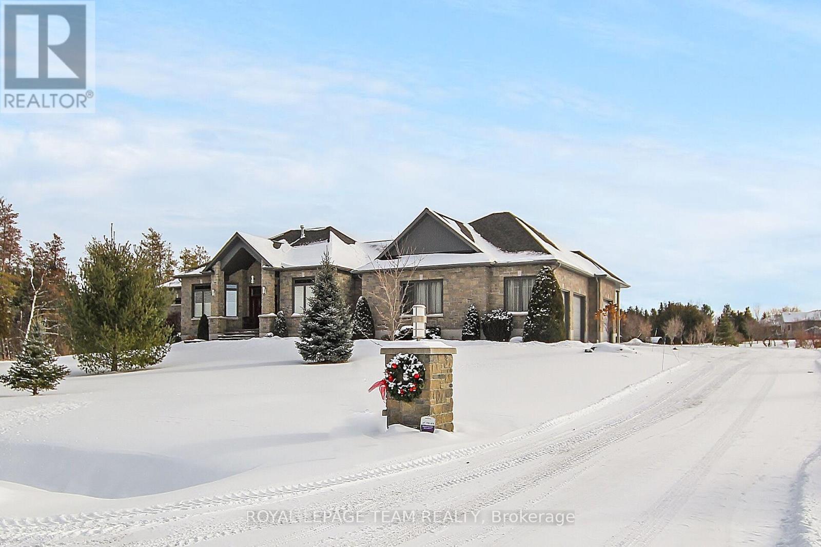 217 Shamus Way, Ottawa, Ontario  K0A 1L0 - Photo 1 - X12772106