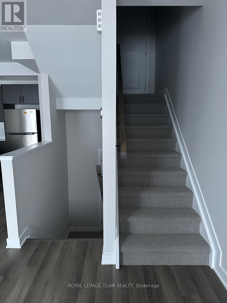 537 Lourmarin Private, Ottawa, Ontario  K4A 5M2 - Photo 6 - X12772144