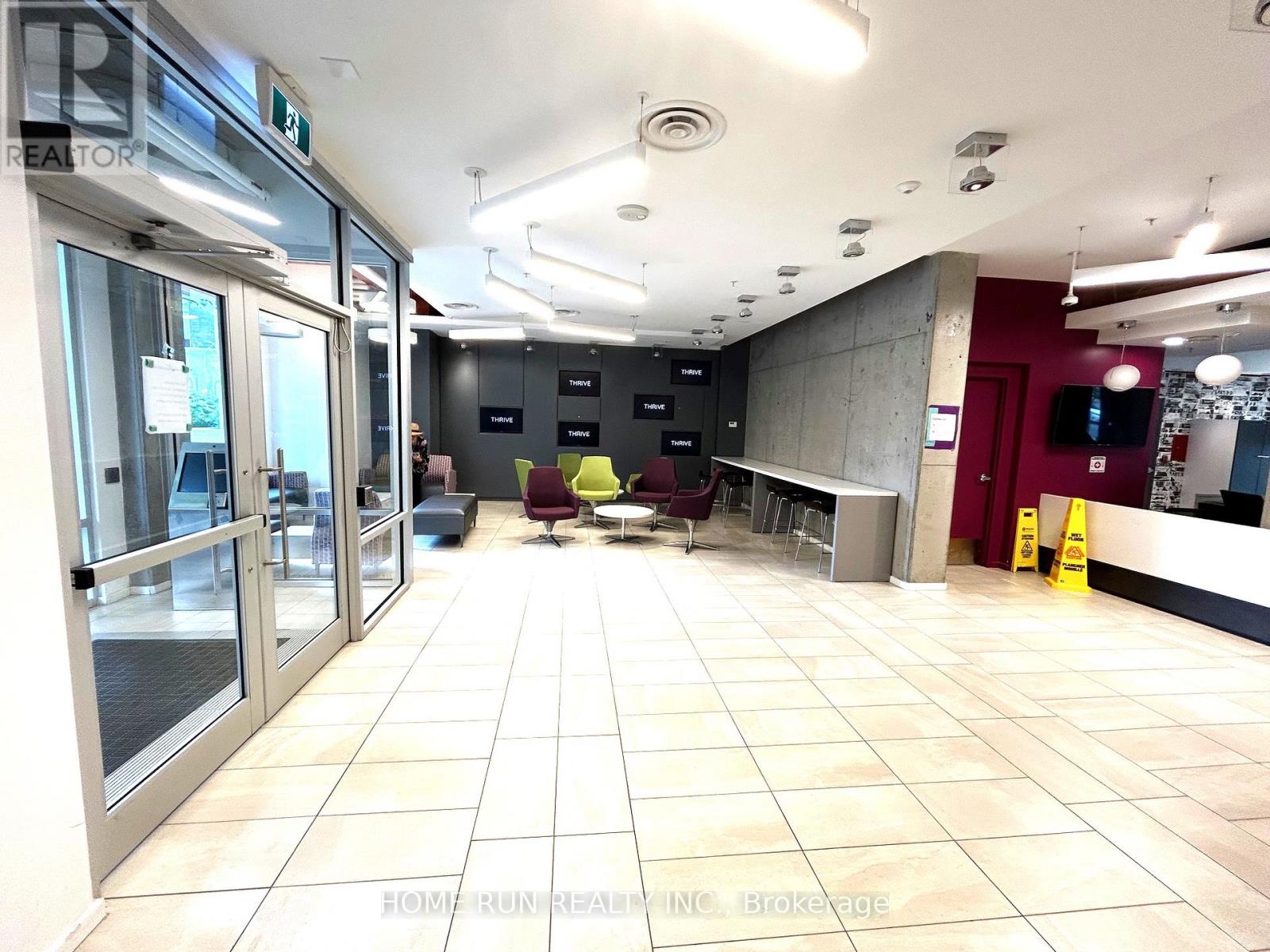 1817 - 105 Champagne Avenue, Ottawa, Ontario  K1S 4P3 - Photo 5 - X12772168