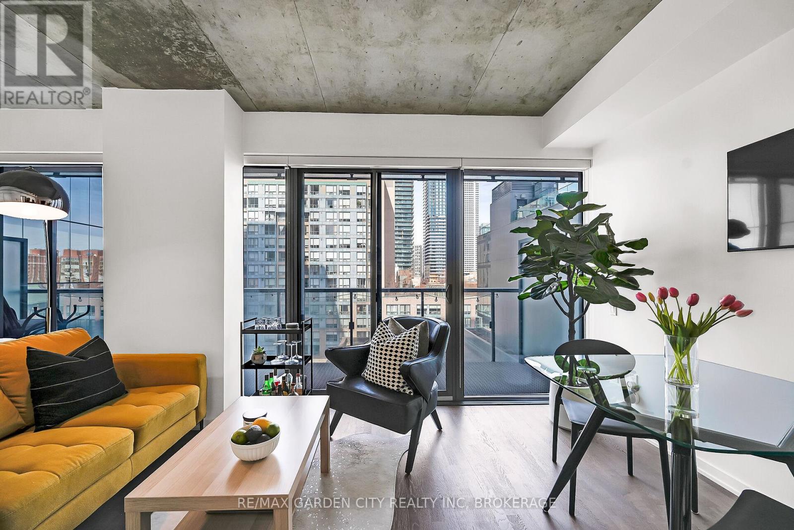 912 - 60 Colborne Street, Toronto (Church-Yonge Corridor), Ontario  M5E 0B7 - Photo 14 - C12771992