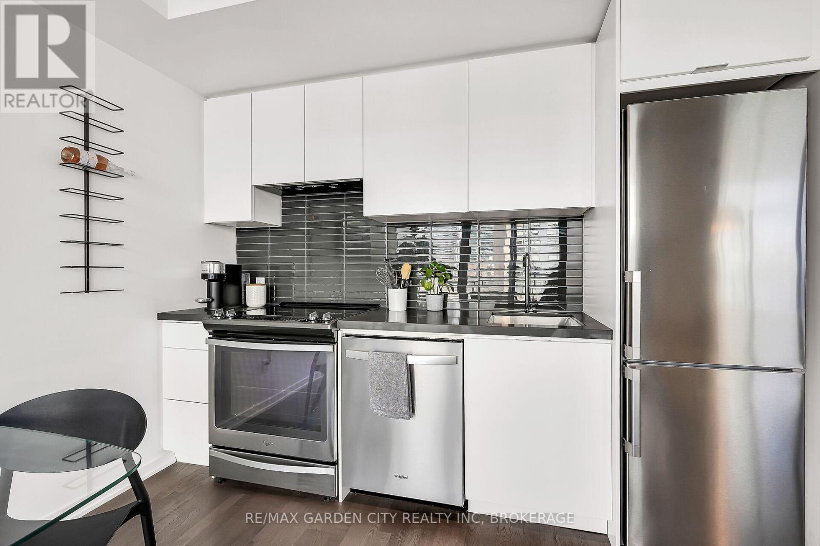 912 - 60 Colborne Street, Toronto (Church-Yonge Corridor), Ontario  M5E 0B7 - Photo 17 - C12771992