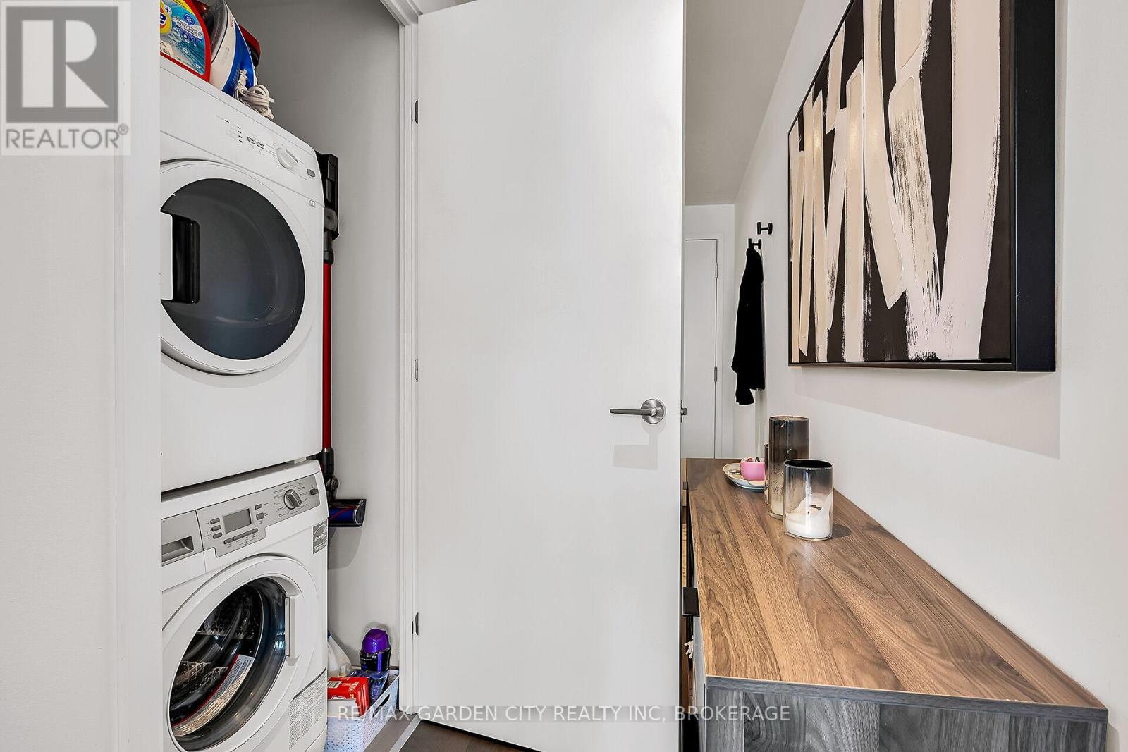 912 - 60 Colborne Street, Toronto (Church-Yonge Corridor), Ontario  M5E 0B7 - Photo 22 - C12771992