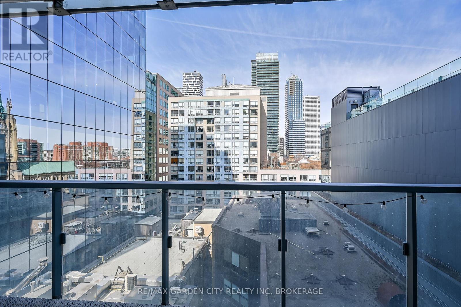 912 - 60 Colborne Street, Toronto (Church-Yonge Corridor), Ontario  M5E 0B7 - Photo 23 - C12771992