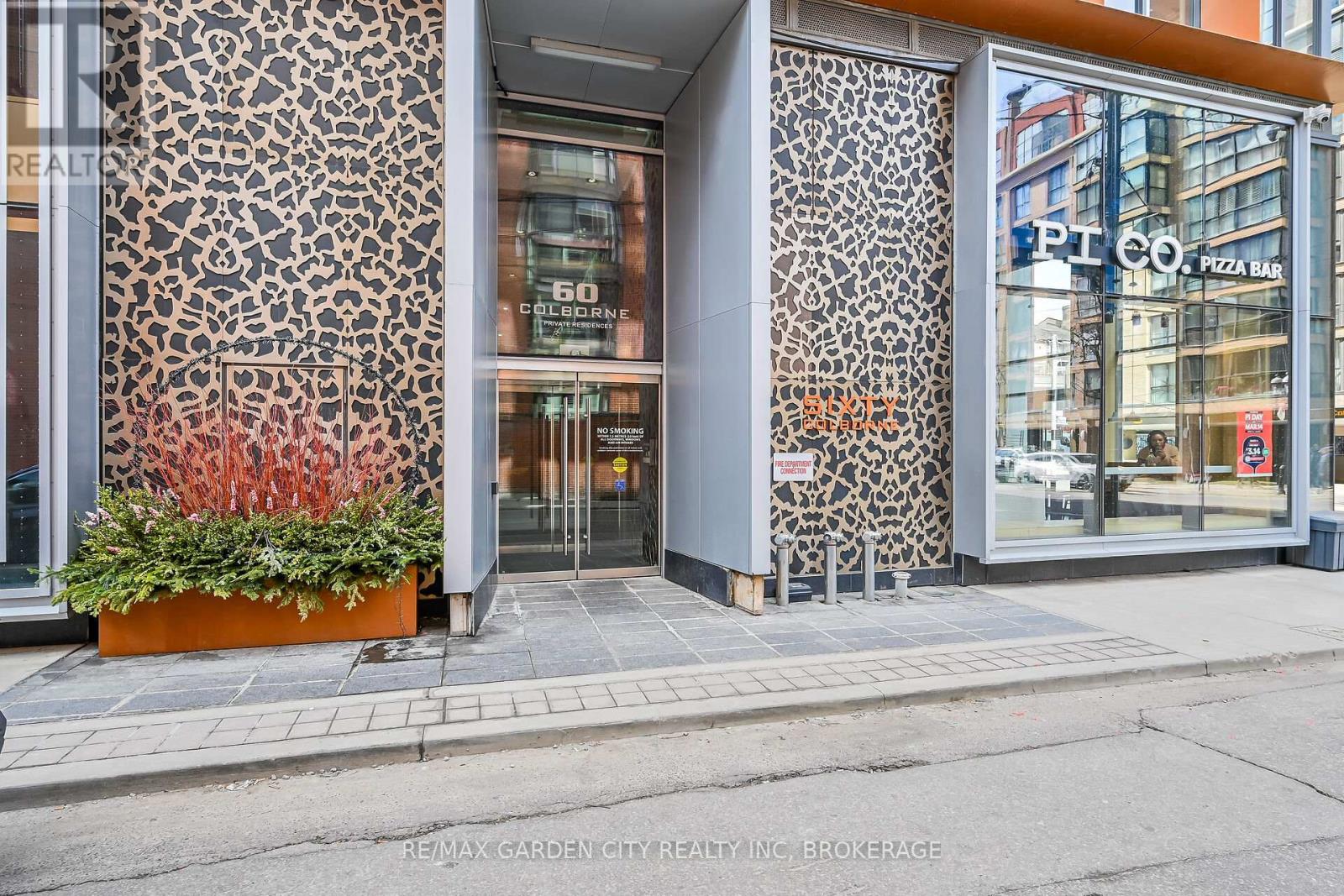 912 - 60 Colborne Street, Toronto (Church-Yonge Corridor), Ontario  M5E 0B7 - Photo 36 - C12771992