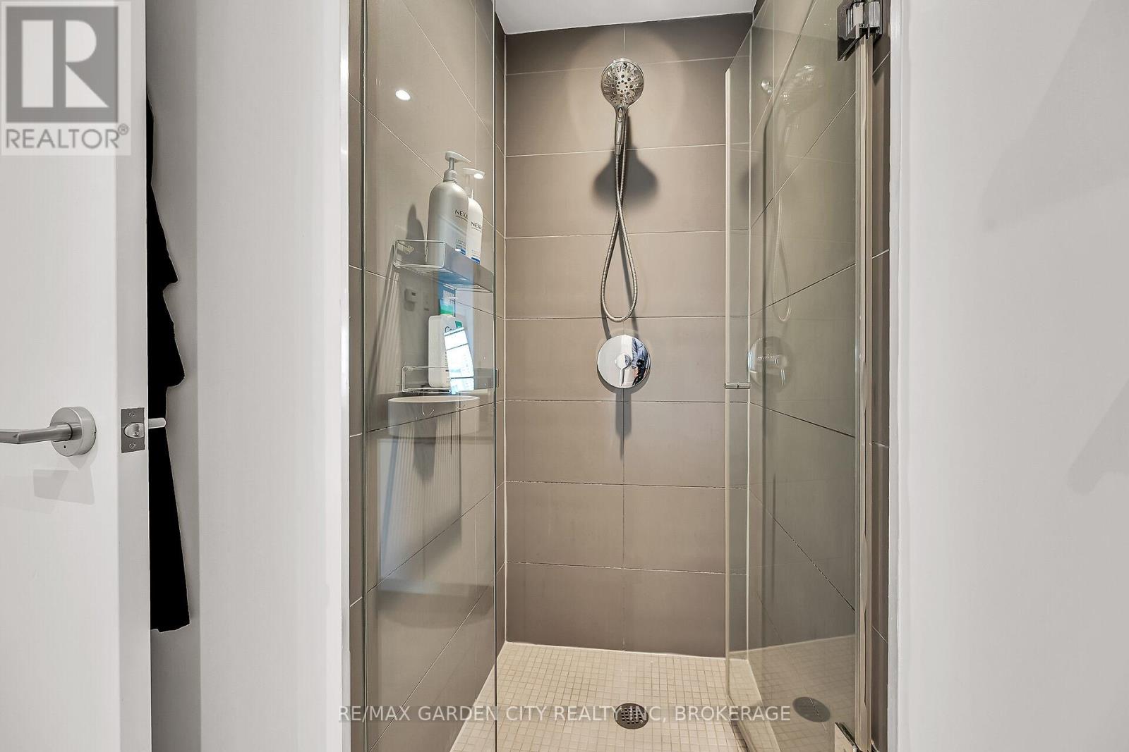 912 - 60 Colborne Street, Toronto (Church-Yonge Corridor), Ontario  M5E 0B7 - Photo 7 - C12771992