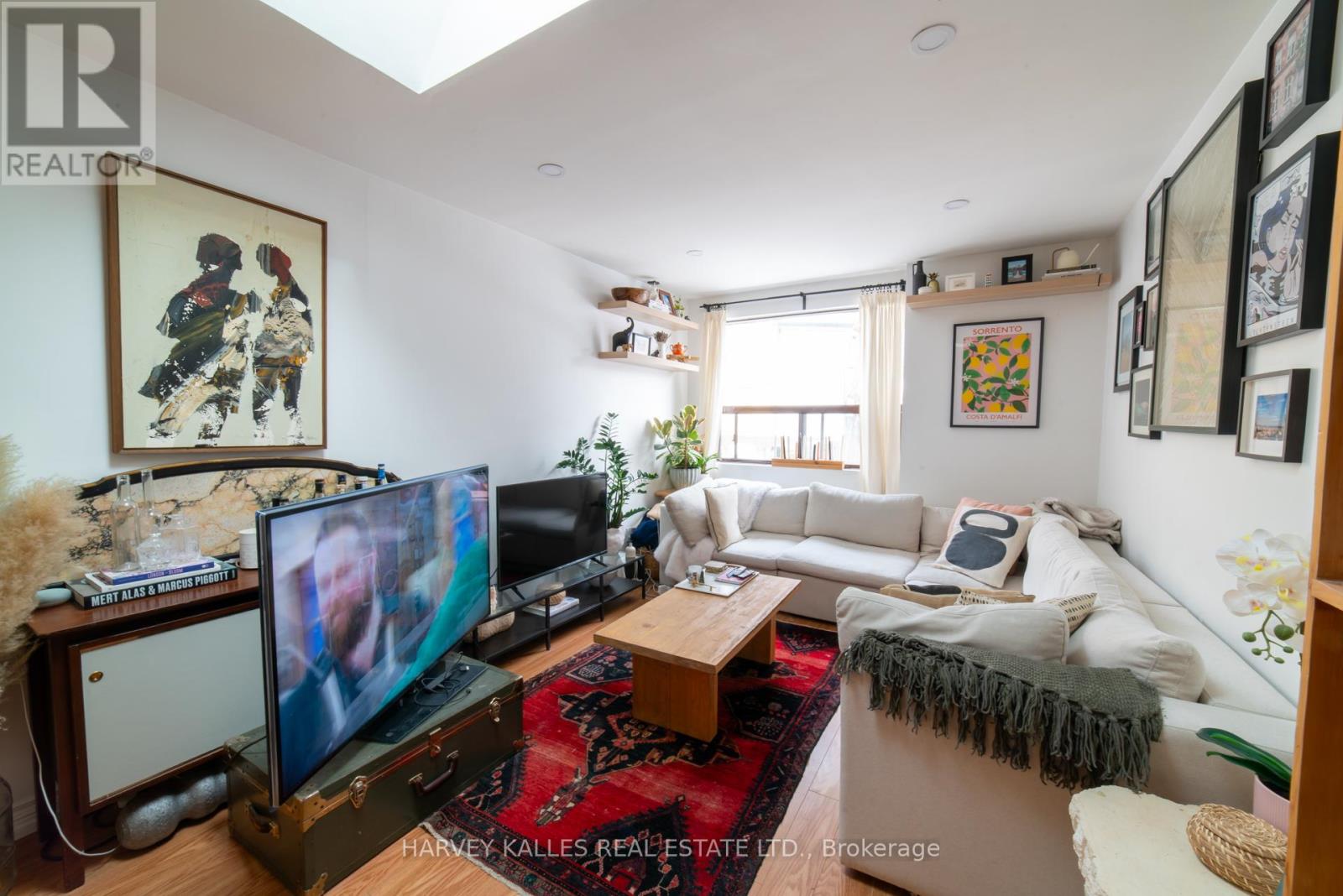 4 - 545 Palmerston Boulevard, Toronto, Ontario  M6G 2P4 - Photo 2 - C12757280