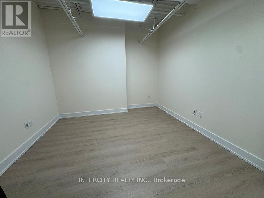 26b - B - 665 Millway Avenue, Vaughan, Ontario  L4K 3T8 - Photo 14 - N12735734