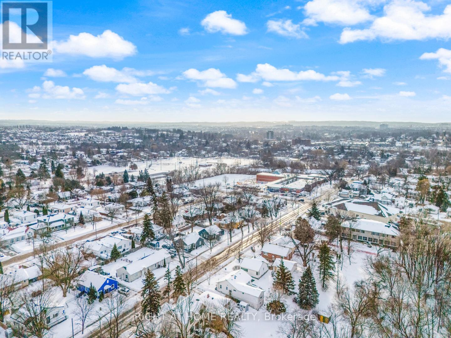 735 Srigley Street, Newmarket (Gorham-College Manor), Ontario  L3Y 1X6 - Photo 34 - N12756068