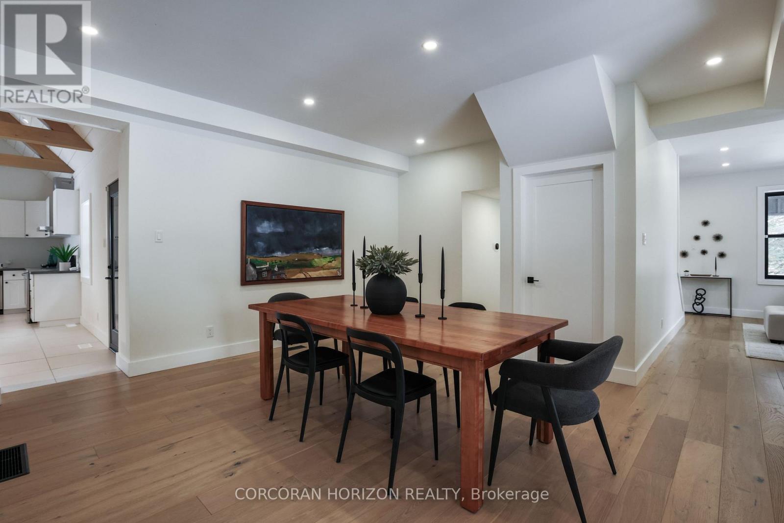 19572 Centre Street, East Gwillimbury, Ontario  L0G 1M0 - Photo 13 - N12771804