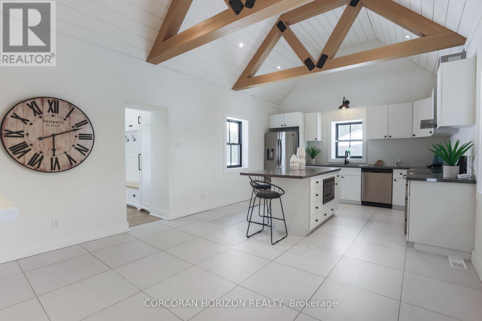 19572 Centre Street, East Gwillimbury, Ontario  L0G 1M0 - Photo 16 - N12771804