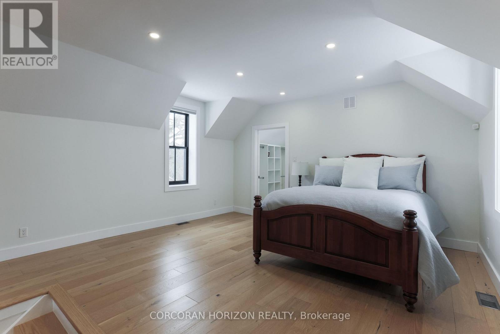 19572 Centre Street, East Gwillimbury, Ontario  L0G 1M0 - Photo 24 - N12771804