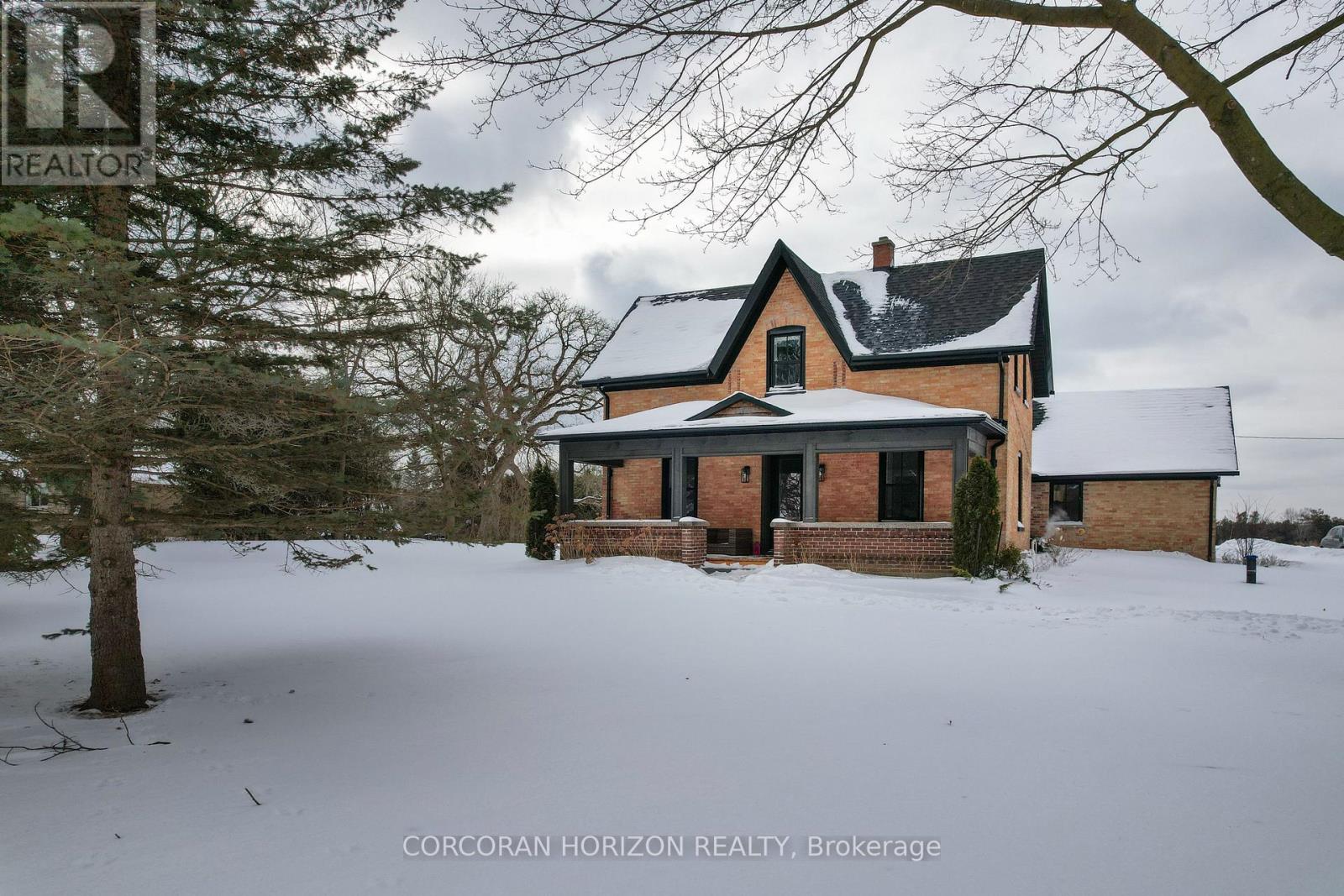 19572 Centre Street, East Gwillimbury, Ontario  L0G 1M0 - Photo 3 - N12771804