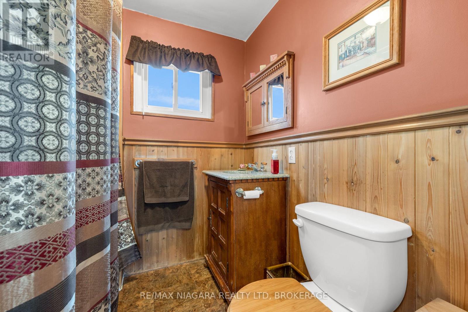 53 Turner Crescent, St. Catharines (Oakdale), Ontario  L2P 2H8 - Photo 17 - X12772076