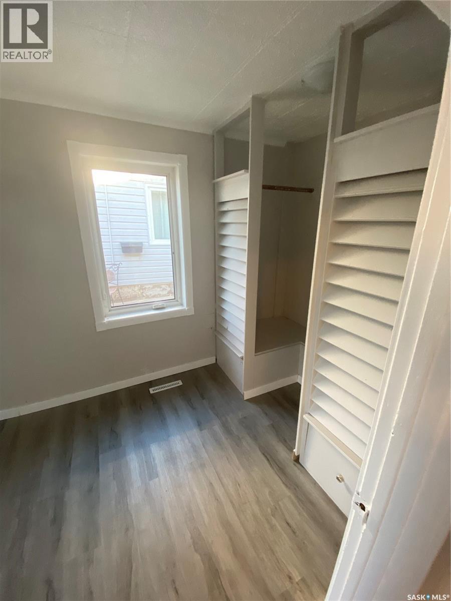 1945 Wallace Street, Regina, Saskatchewan  S4N 4A1 - Photo 12 - SK025761