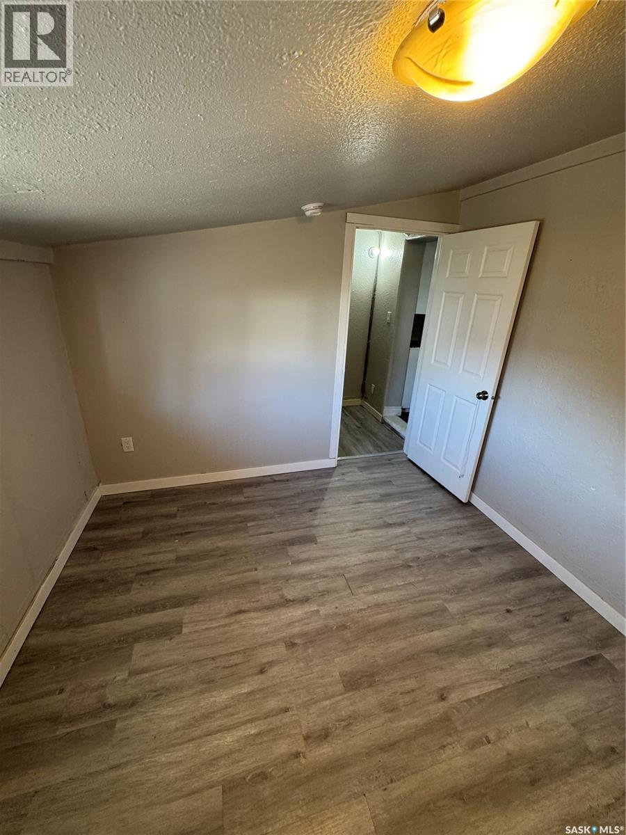 1945 Wallace Street, Regina, Saskatchewan  S4N 4A1 - Photo 7 - SK025761