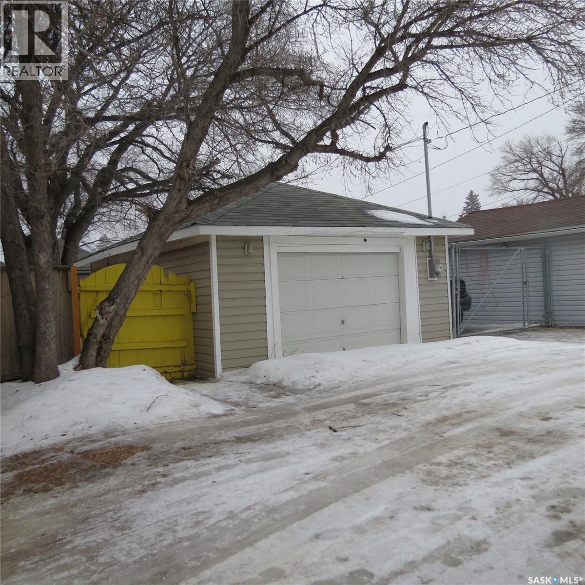 1945 Wallace Street, Regina, Saskatchewan  S4N 4A1 - Photo 5 - SK025761