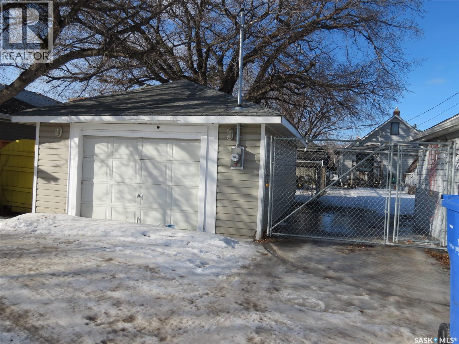 1945 Wallace Street, Regina, Saskatchewan  S4N 4A1 - Photo 4 - SK025761