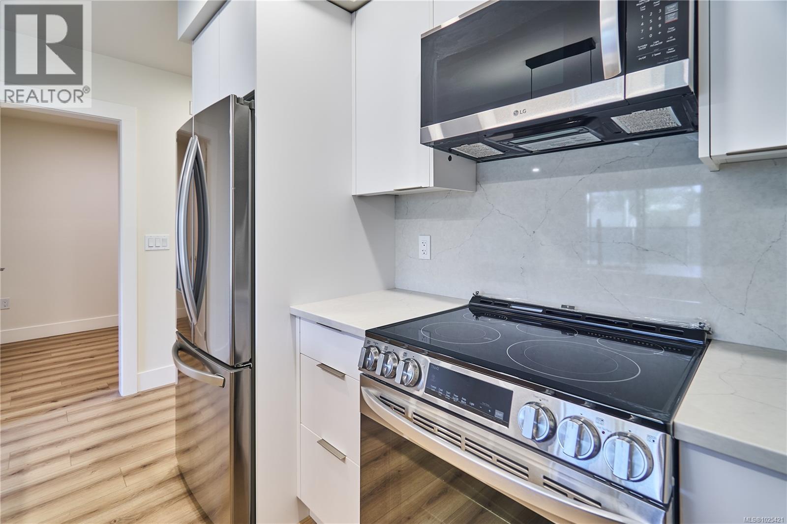 308 45 Haliburton St, Nanaimo, British Columbia  V9R 4V6 - Photo 7 - 1025421